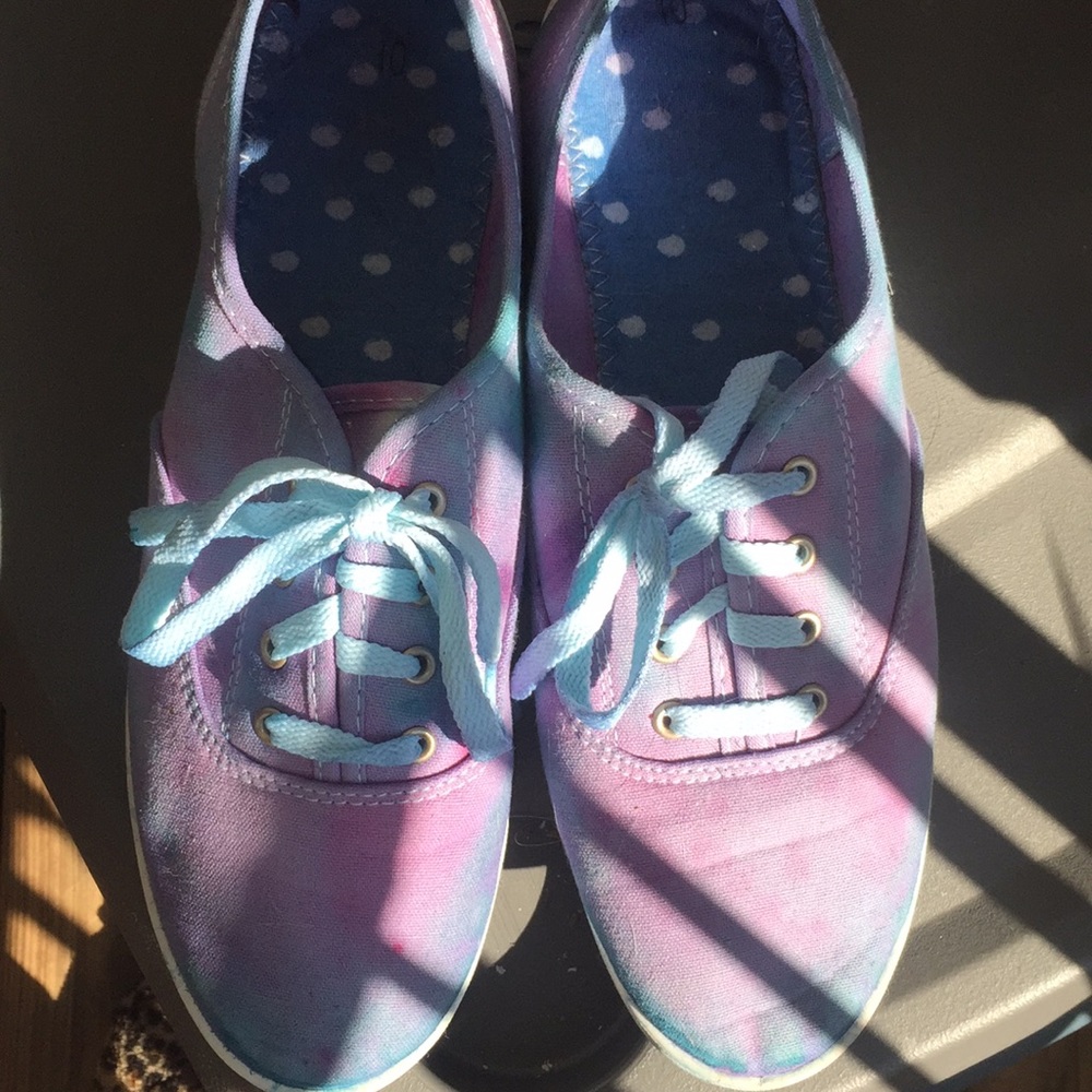 Custom tye dyed   Shoes size 10